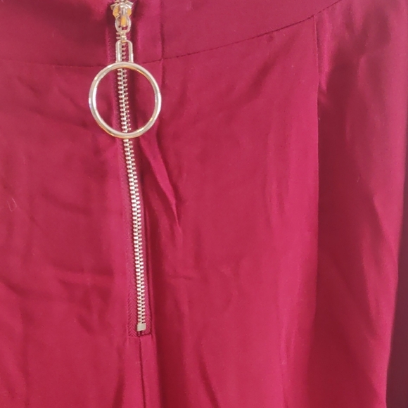 Elegant Red Wide-Leg Pants - Picture 4 of 6